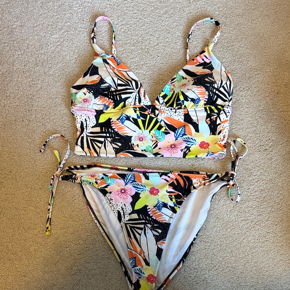 Old Navy Tropical Floral Bikini Set